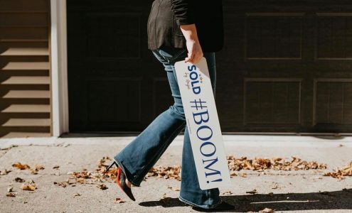 Mankato’s BEST Realtor: Angie VanEman- American Way Realty