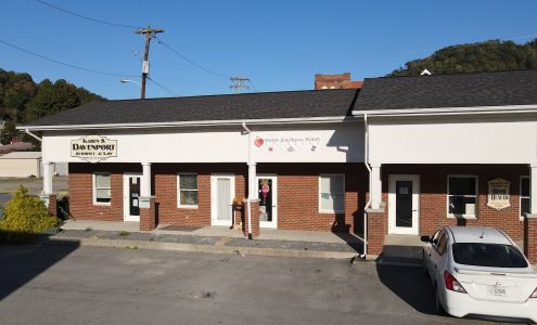 Karen S Davenport Law Offices 117 Eversole St, Harlan Kentucky 40831