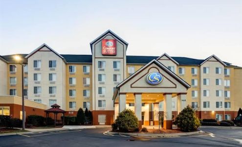 Comfort Suites Airport