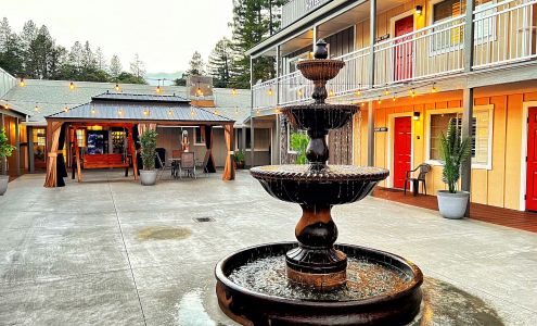 The Old West Inn Willits