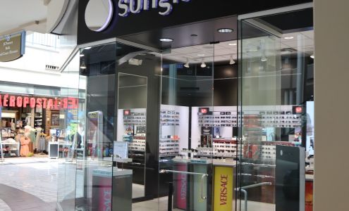 Sunglass Hut