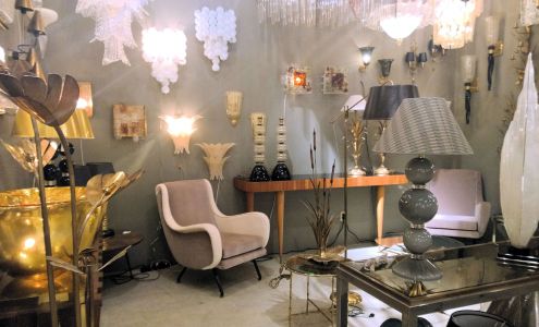 Dlight Chandelier and Decor