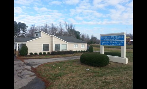 Universal Eye Center