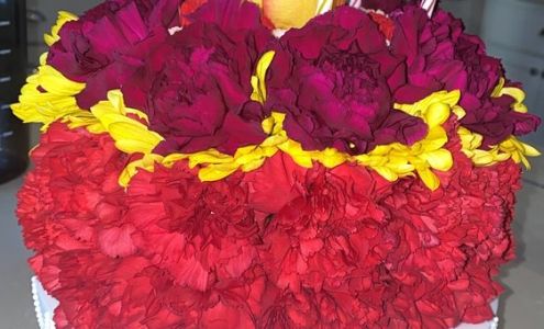 Creative Flowers and Interiors