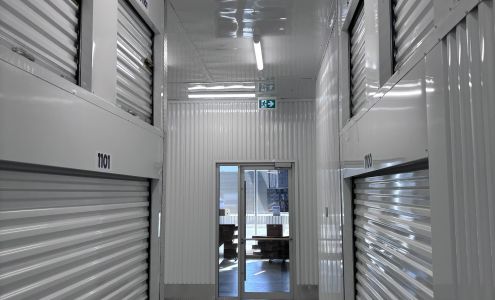 ? Vaultra Storage Mississauga - Sherway