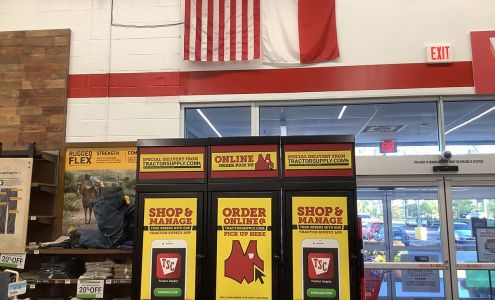Tractor Supply Creedmoor