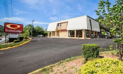 Econo Lodge Biltmore