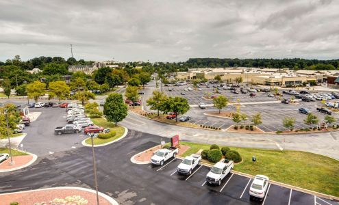 Comfort Suites Outlet Center