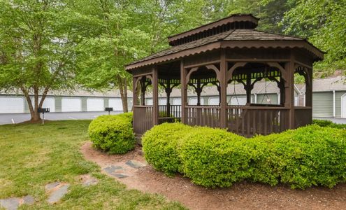 Eastwood Village Apartments