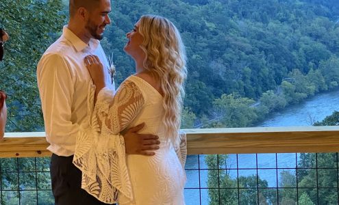 Appalachian Lodge at Rivers Bend Marshall