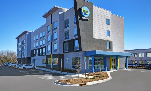 Tru by Hilton Burlington