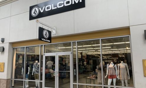 Volcom Tinton Falls