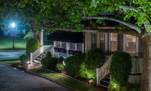 Chateau Inn and Suites