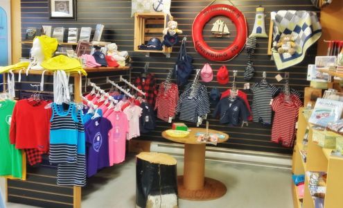 Island Beach Co Souvenir Lunenburg