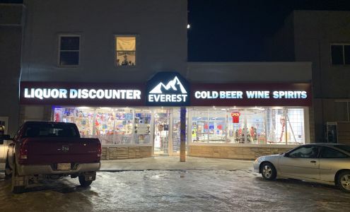 Everest Liquor Store Taber