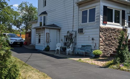 A Clock Gallery Manville