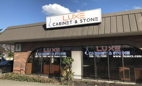 Luxe Cabinet & Stone