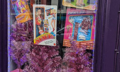 Maxines Antiques/Collectibles