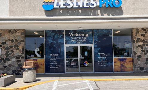 Leslie's Pro Greendale