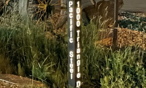 Sunset Lighted Posts Ponderay