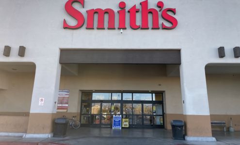 Smith's Pharmacy