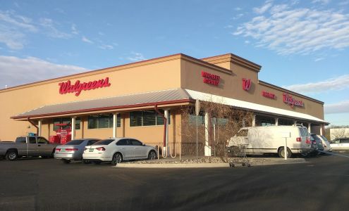 Valle Del Sol Shopping Center