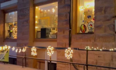 Old Bank Maker’s Market Hot Springs