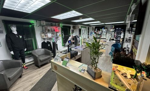 BJ's Cannabis Livermore Falls