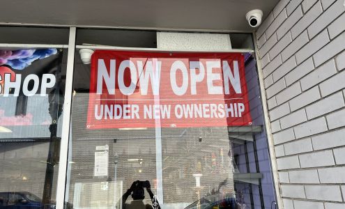 Froggers smoke shop Downtown Fort Myers