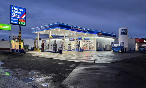 Super Save Gas Station 100 Mile House