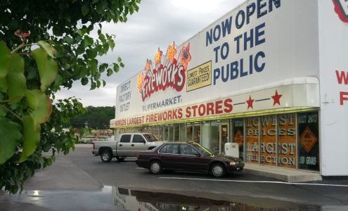 Fireworks Supermarket - Cleveland, TN McDonald