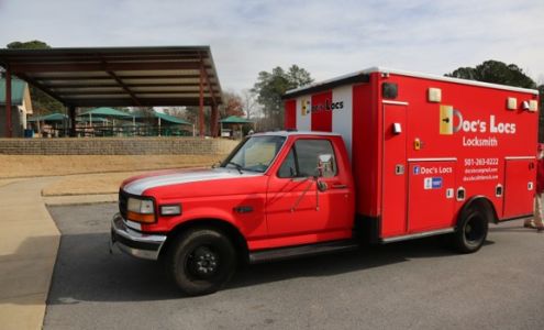 Doc's Locs Little Rock Shannon Hills