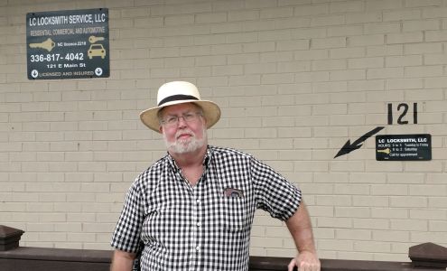 LC Locksmith Service LLC Pilot Mountain