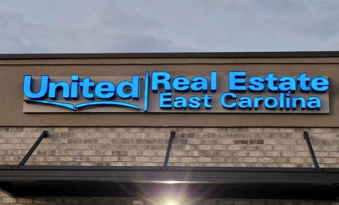 Janet Freshour, REALTOR United Real Estate Jacksonville