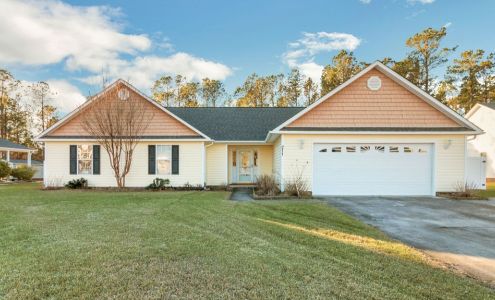 Alexis Pierson, RE/MAX Home Connections