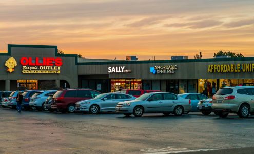 Corners-At-The-Mall Shopping Center