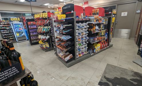 Petro-Canada et Lave-Auto Mont-Tremblant