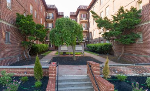 Maycourt Apartments LLC