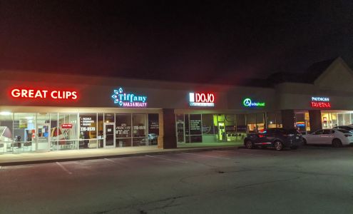 White Blossom Center