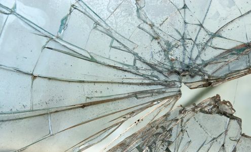 Defender Auto Glass - Chardon