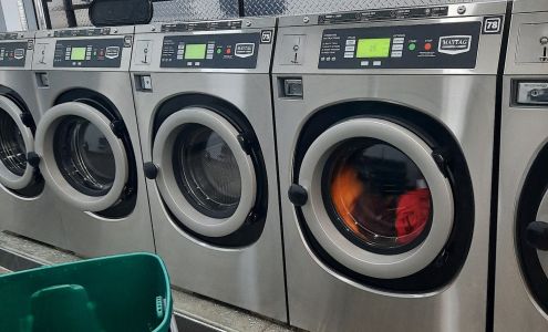 Squeaky Clean Laundromat