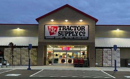Tractor Supply Fairburn