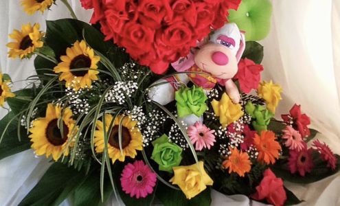 Monroe's Floral Designs