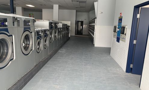 Super Saver Free Dry Laundromat