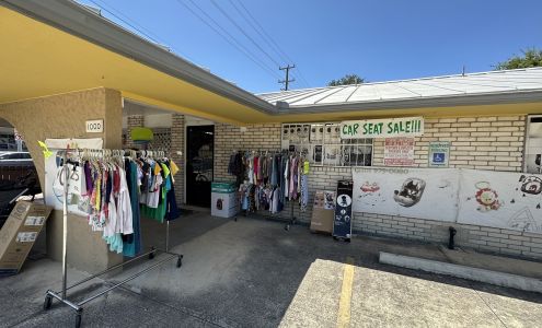 AdoraBles Resale/Rentals