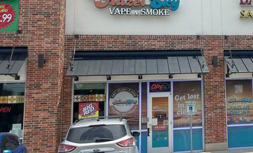 Hazel Sky Smoke & Vape #6 Huebner