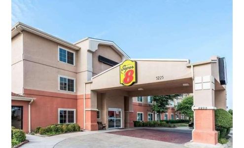 Super 8 by Wyndham Fort Worth North