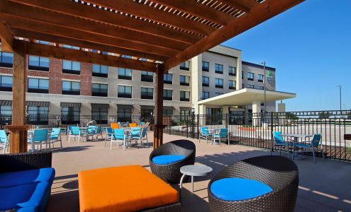 Holiday Inn Express & Suites Dallas-Frisco NW Toyota Stdm by IHG