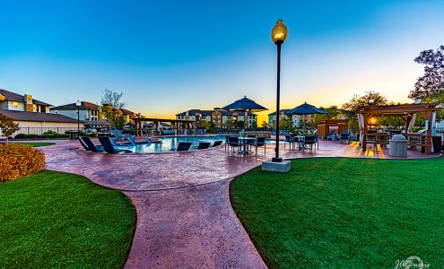 Sunset Lodge Apartment Homes