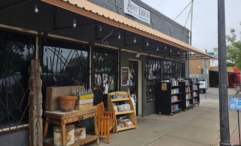 Aunt Eek's Books and Curiosities